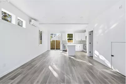 8722 SE Bybee Blvd, Portland, OR 97266 - Photo 4