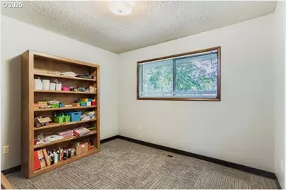24353 S Ridge Rd, Beavercreek, OR 97004 - Photo 20