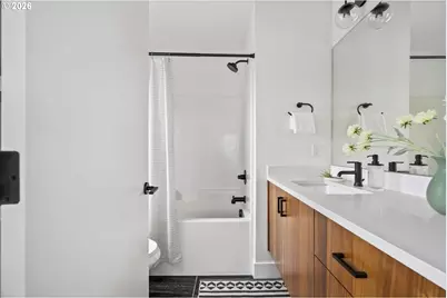 6875 N Salem Ave, Portland, OR 97203 - Photo 28