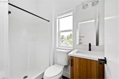 6875 N Salem Ave, Portland, OR 97203 - Photo 20