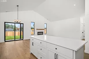 88139 Jameson Way, Veneta, OR 97487 - Photo 10