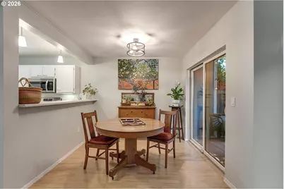 7175 SW Sagert St #102, Tualatin, OR 97062 - Photo 6