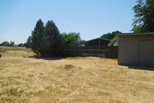 150 SE 11th St, Irrigon, OR 97844 - Photo 8