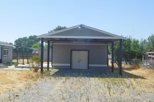 150 SE 11th St, Irrigon, OR 97844 - Photo 2