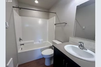 279 Lacasa St, Eugene, OR 97402 - Photo 18