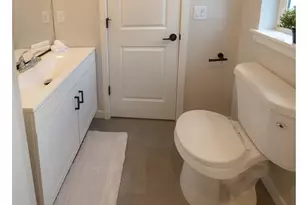 6393 E Burnside St, Portland, OR 97215 - Photo 20