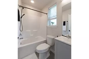 6393 E Burnside St, Portland, OR 97215 - Photo 18