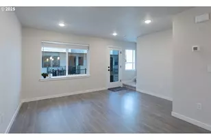 6393 E Burnside St, Portland, OR 97215 - Photo 14