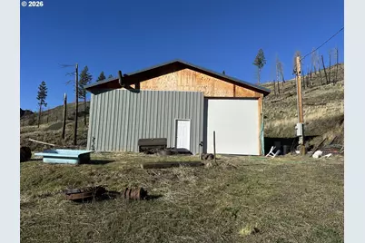 24403 Cougar Crossing Rd, Canyon City, OR 97820 - Photo 8