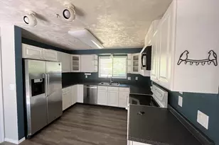 920 Ranch Rd, Reedsport, OR 97467 - Photo 6