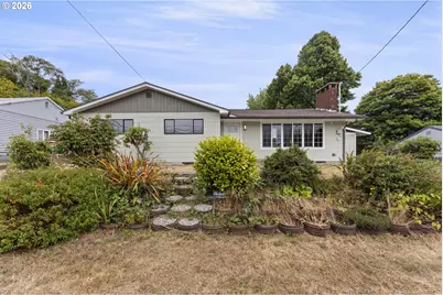 2160 Lombard St, North Bend, OR 97459 - Photo 42
