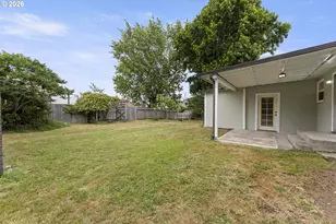 2160 Lombard St, North Bend, OR 97459 - Photo 34