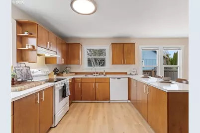 1810 Harney St, Vancouver, WA 98660 - Photo 10