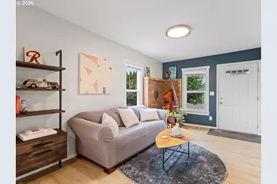 1810 Harney St, Vancouver, WA 98660 - Photo 4