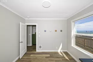 312 3rd St, Astoria, OR 97103 - Photo 20