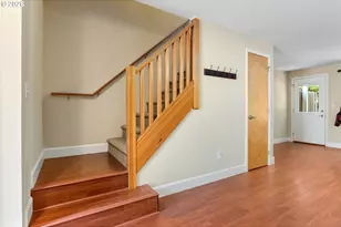 1706 Avalon Dr, Hood River, OR 97031 - Photo 14