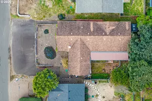 1609 NW Parker Ave, Waldport, OR 97394 - Photo 16