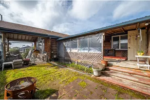 1609 NW Parker Ave, Waldport, OR 97394 - Photo 14