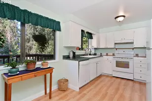 3908 SE Arbor Ct, Hillsboro, OR 97123 - Photo 18