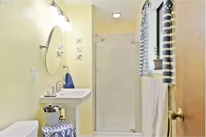 3908 SE Arbor Ct, Hillsboro, OR 97123 - Photo 20