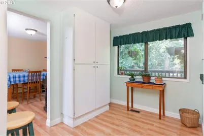 3908 SE Arbor Ct, Hillsboro, OR 97123 - Photo 22