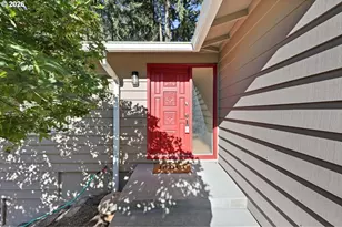 13525 SW Fircrest Ct, Beaverton, OR 97008 - Photo 2