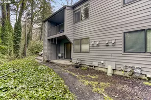 6745 SW Scholls Ferry Rd, Beaverton, OR 97008 - Photo 28