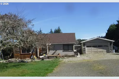 1736 N Elm St, Coquille, OR 97423 - Photo 1