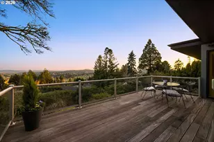 1663 SW Westwood Dr, Portland, OR 97239 - Photo 44