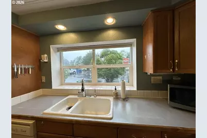 3760 Highway 101 #18, Florence, OR 97439 - Photo 6