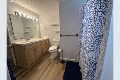 3760 Highway 101 #18, Florence, OR 97439 - Photo 12