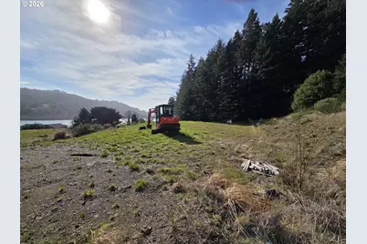 Hume Rd #302, Gold Beach, OR 97444 - Photo 26