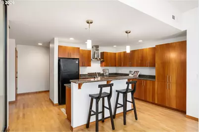 7910 SW 31st Ave #404, Portland, OR 97219 - Photo 10