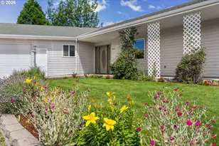 3035 E 12th St, The Dalles, OR 97058 - Photo 2