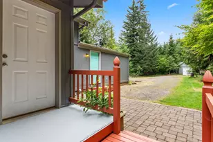 502 SE Red Elder Dr, Corbett, OR 97019 - Photo 6