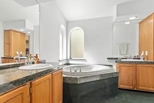 502 SE Red Elder Dr, Corbett, OR 97019 - Photo 24