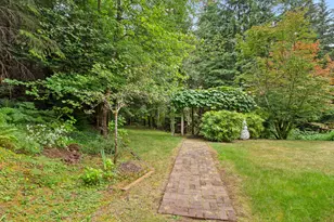 502 SE Red Elder Dr, Corbett, OR 97019 - Photo 32