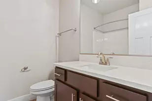 2221 E Juniper Cir, La Center, WA 98629 - Photo 22
