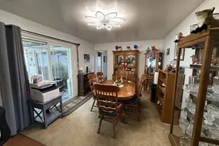 8605 NW 9th Ave, Vancouver, WA 98665 - Photo 2