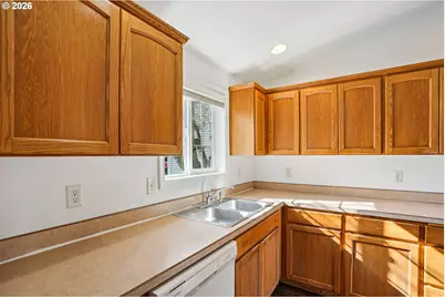 2315 SW Hannah Cir, McMinnville, OR 97128 - Photo 14