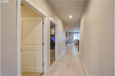 10409 NE 63rd Cir, Vancouver, WA 98662 - Photo 6