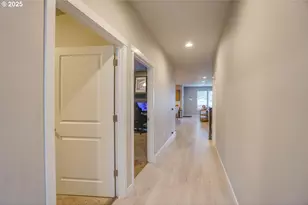 10409 NE 63rd Cir, Vancouver, WA 98662 - Photo 6