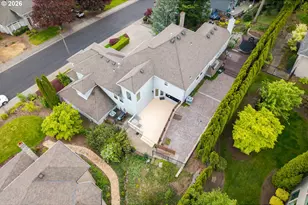 745 SW 67th Pl, Portland, OR 97225 - Photo 12