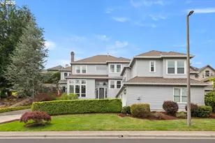 745 SW 67th Pl, Portland, OR 97225 - Photo 2