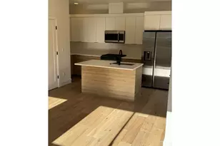 2391 SE 43rd Ave, Portland, OR 97206 - Photo 4