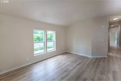 1038 Hillside Dr, Cottage Grove, OR 97424 - Photo 4