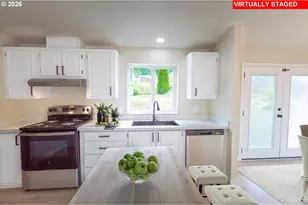 1038 Hillside Dr, Cottage Grove, OR 97424 - Photo 12