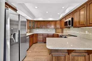 3500 SW 44th Ave, Portland, OR 97221 - Photo 12