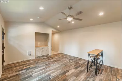 2143 Ash St, North Bend, OR 97459 - Photo 6