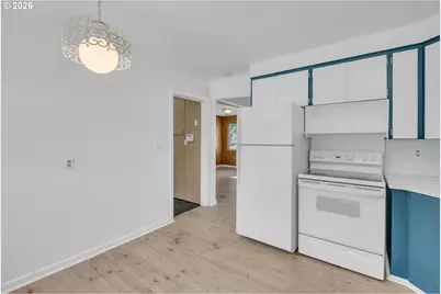 8000 N Woolsey Ave, Portland, OR 97203 - Photo 10